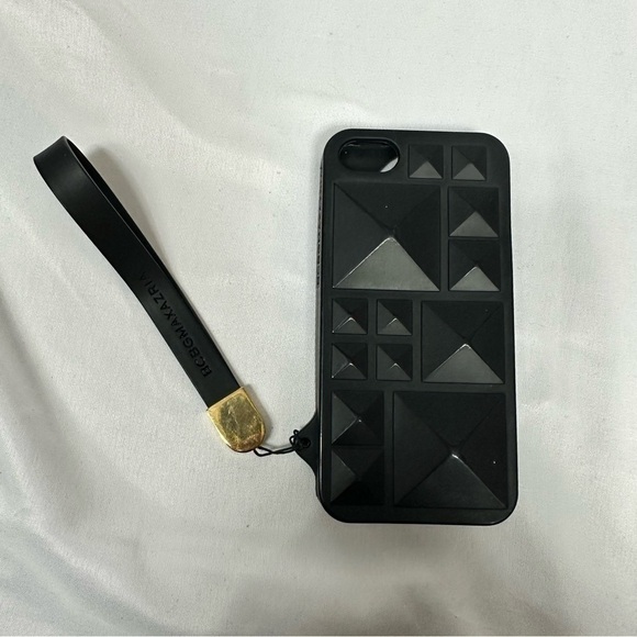 BCBGMAXAZRIA iPhone 5 phone case - Picture 3 of 4